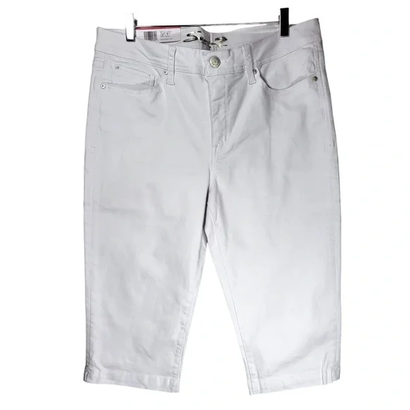 NWT Seven7 Audrey Mid-Rise Skimmer Capris in White - Picture 1 of 10